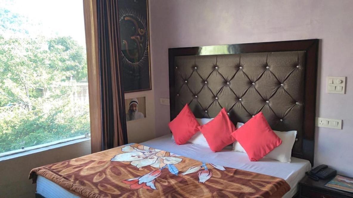 Hotel Vishla Palace By Uttarakhand Hotel Hospitality Narendra Nagar Eksteriør billede