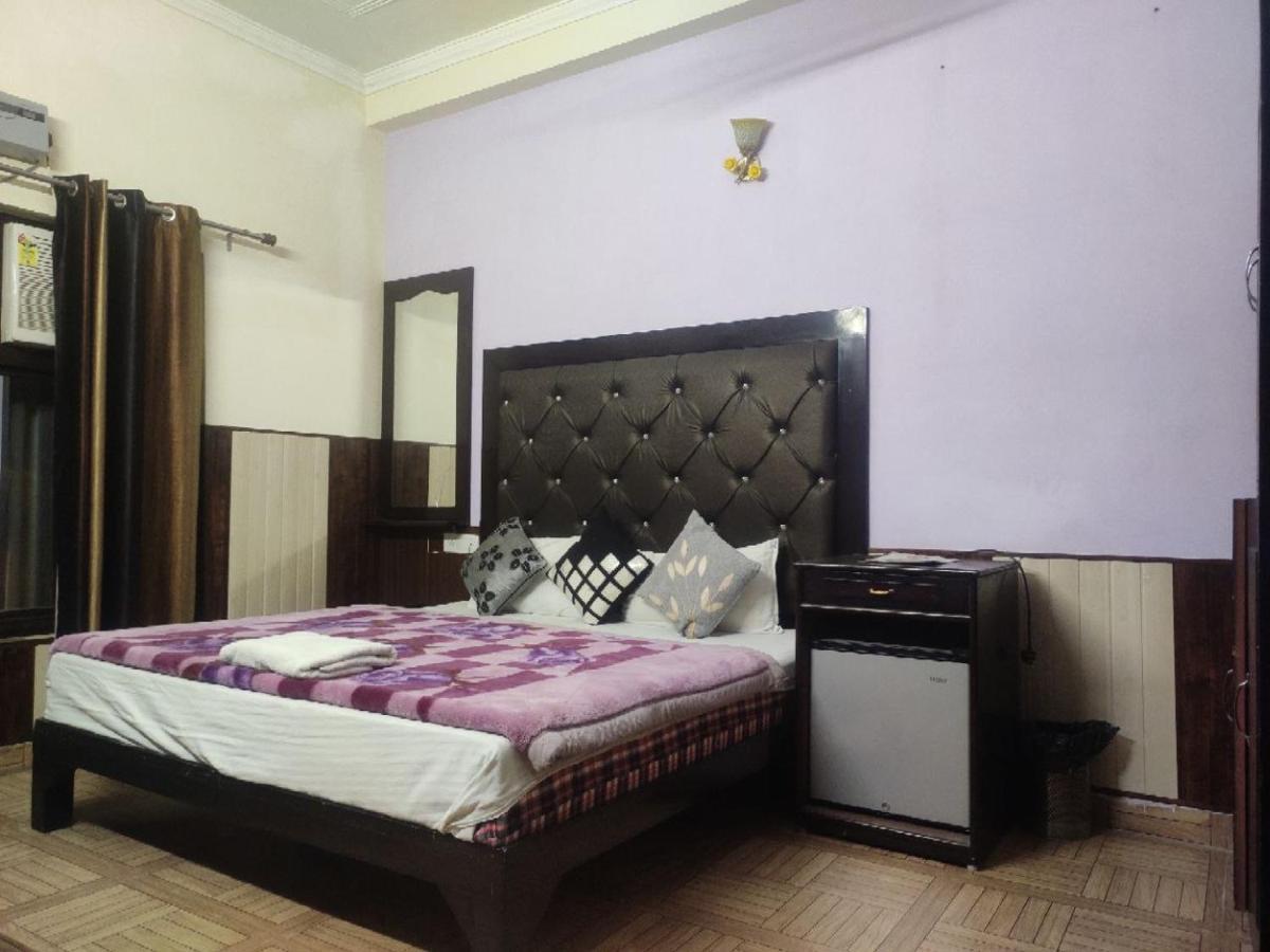 Hotel Vishla Palace By Uttarakhand Hotel Hospitality Narendra Nagar Eksteriør billede